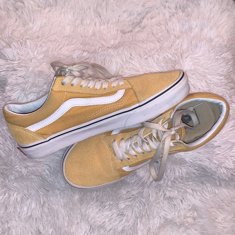 🌼OLD SKOOL OCHRE/TRUE WHITE VANS🌼